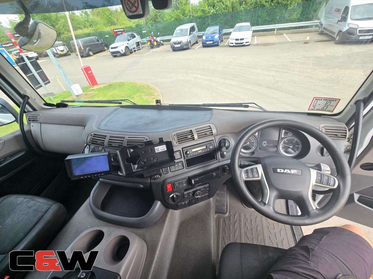 Vehicle image 25